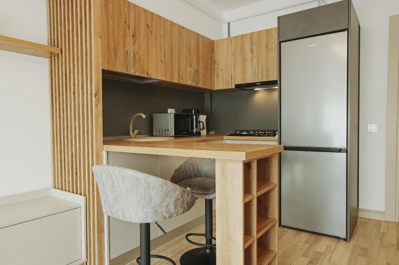Himson-Beige Apartment Iasi Exterior foto